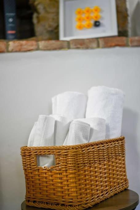 Happy House Apartment Costa di Mezzate Bagian luar foto